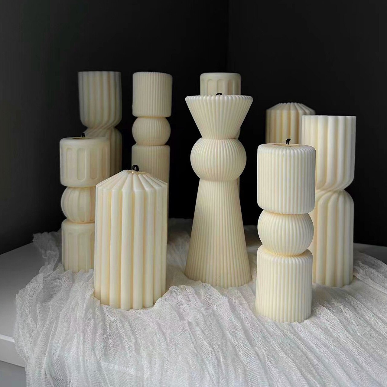 DIY New Cylindrical Tall Twirl Pillar Candle Mold Ribbed Aesthetic Twist Swirl Silicone Mould Geometric Striped Soy Wax Mold