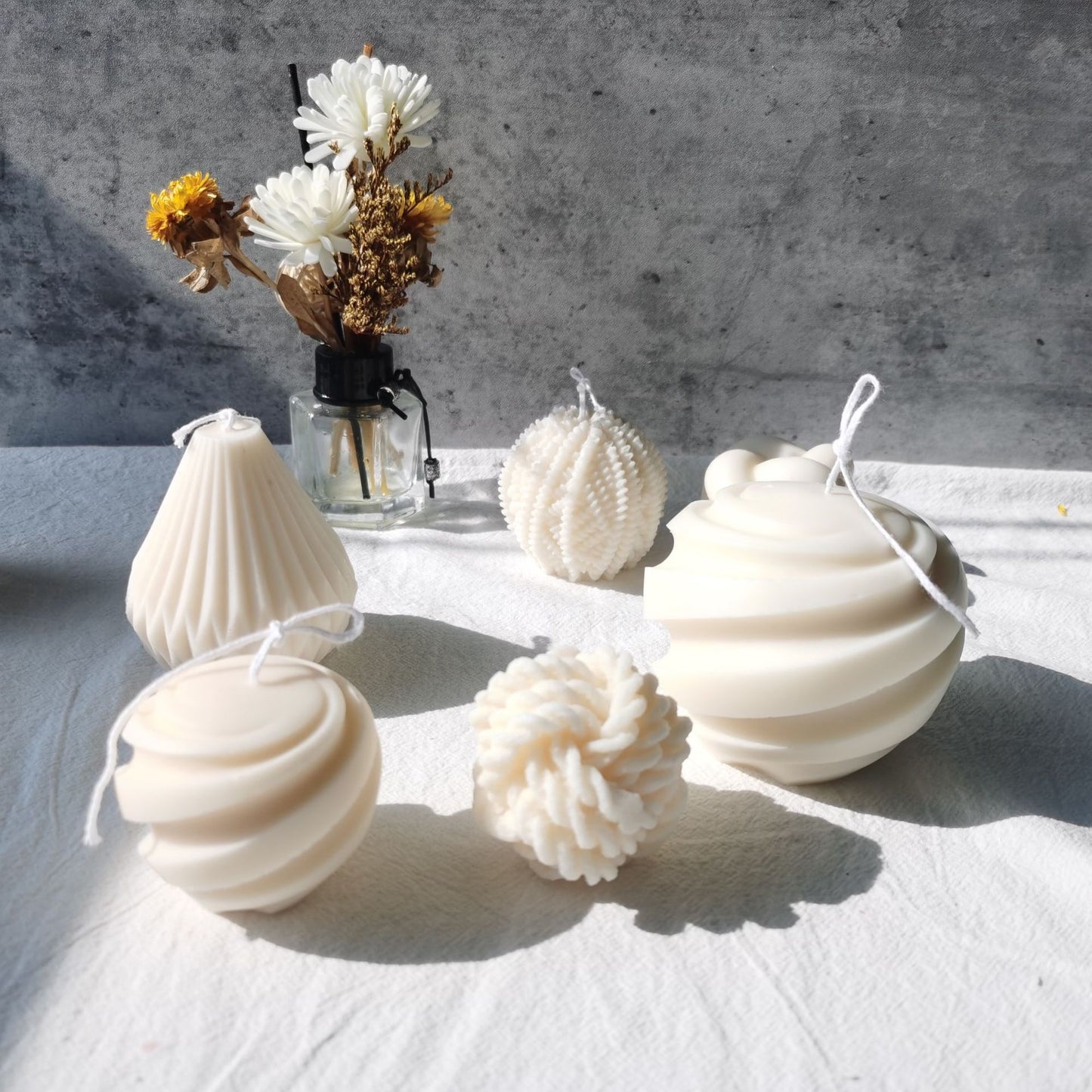 Screw Ball Scented Candle Mold Geometric Candle Mould DIY Handmade Candle Soap Make Wax Dessert Cake Mould Tool Home Decoration