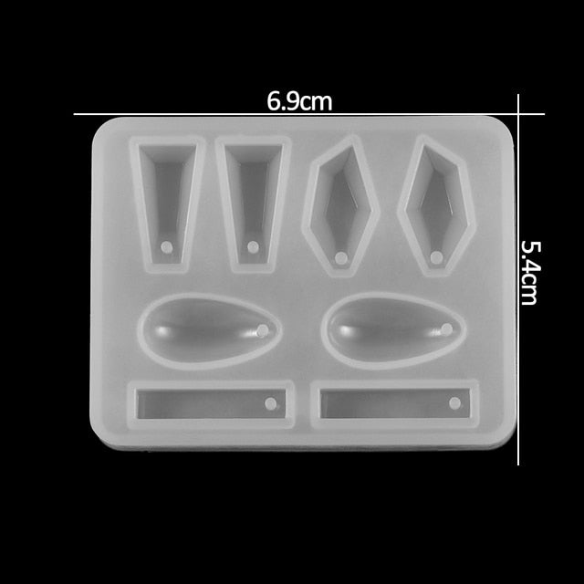 A variety of heart-shaped round oval rectangular silicone stud molds Mixed jewelry epoxy resin molds DIY jewelry making tools