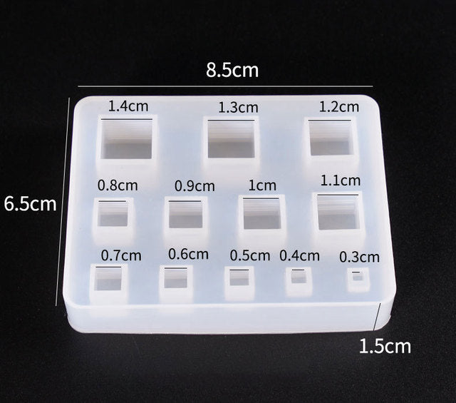 A variety of heart-shaped round oval rectangular silicone stud molds Mixed jewelry epoxy resin molds DIY jewelry making tools