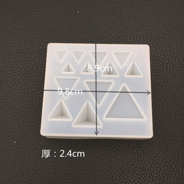A variety of heart-shaped round oval rectangular silicone stud molds Mixed jewelry epoxy resin molds DIY jewelry making tools
