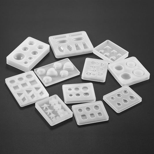 A variety of heart-shaped round oval rectangular silicone stud molds Mixed jewelry epoxy resin molds DIY jewelry making tools