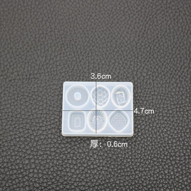 A variety of heart-shaped round oval rectangular silicone stud molds Mixed jewelry epoxy resin molds DIY jewelry making tools